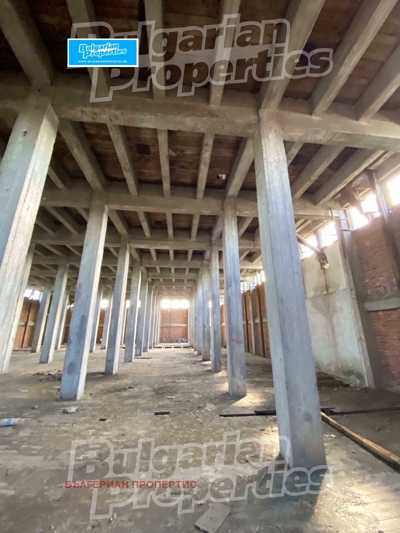 En venta  Edificio industrial región Burgas , Karnobat , 1000 metros cuadrados | 32855153 - imagen [7]