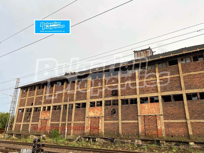 En venta  Edificio industrial región Burgas , Karnobat , 1000 metros cuadrados | 32855153 - imagen [2]