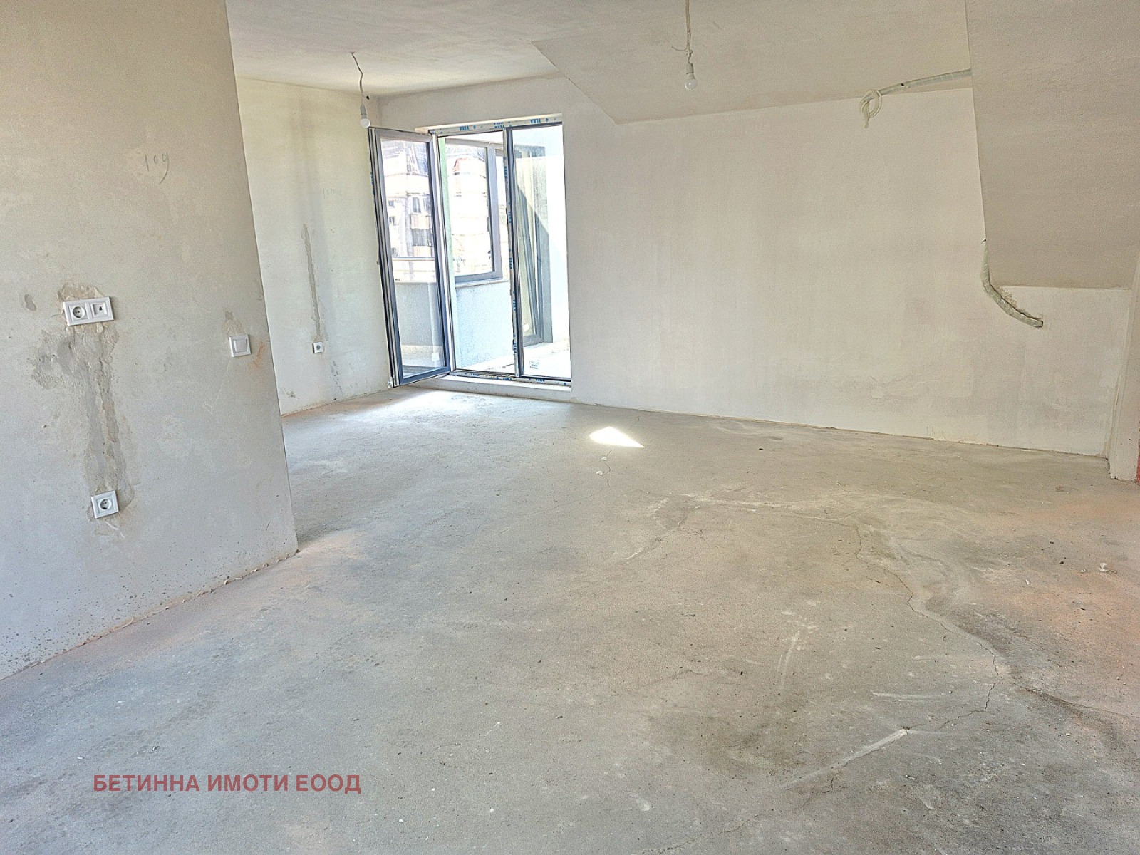 Продава 3-СТАЕН, гр. Варна, Централна поща, снимка 4 - Апартаменти - 55062620