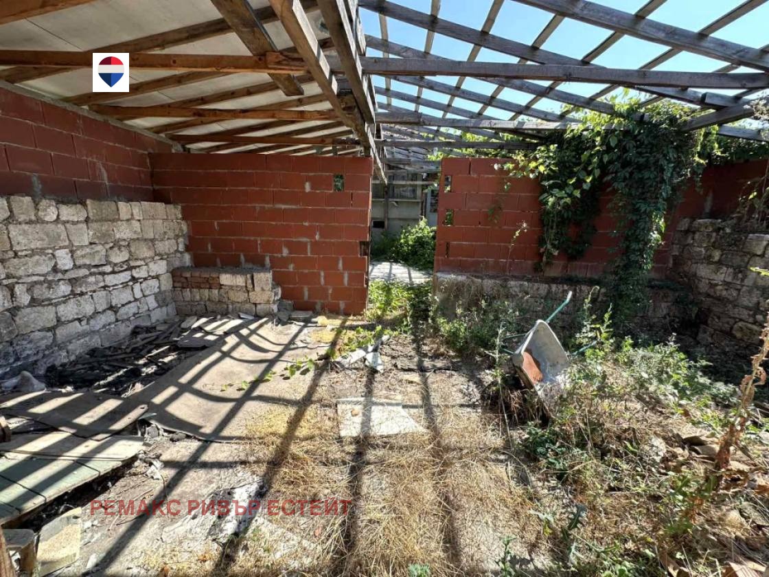 Продава КЪЩА, с. Червена вода, област Русе, снимка 10 - Къщи - 56292963