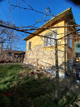 Casa Pamucciii, regiunea Stara Zagora 2