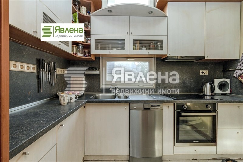 Продава 3-СТАЕН, гр. София, Център, снимка 12 - Aпартаменти - 49293196