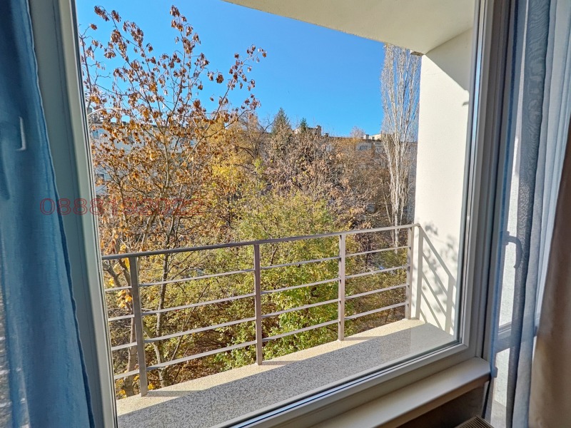 Продава 3-СТАЕН, гр. София, Борово, снимка 12 - Апартаменти - 52603367