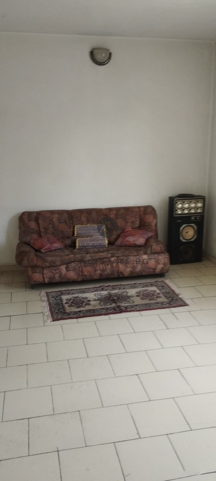 Продава ЕТАЖ ОТ КЪЩА, гр. Пловдив, Кючук Париж, снимка 3 - Етаж от къща - 54966575