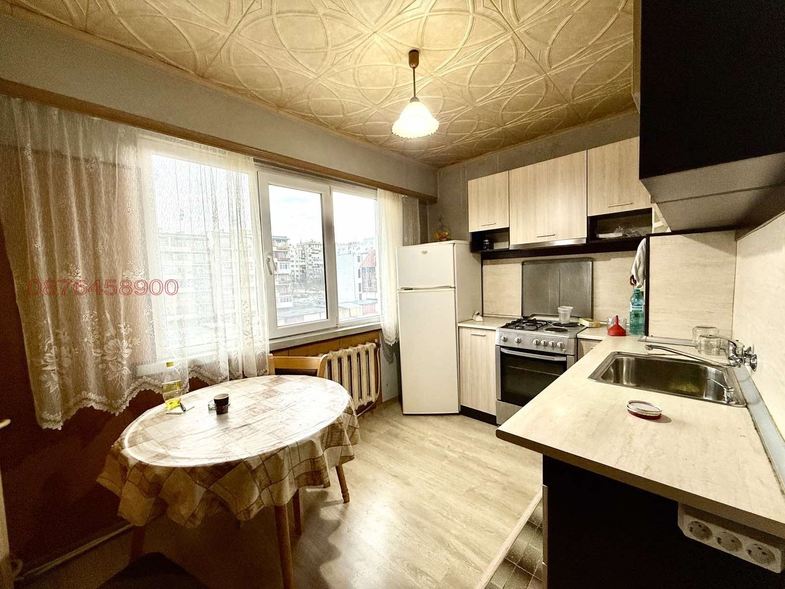 Продава 3-СТАЕН, гр. Велико Търново, Бузлуджа, снимка 2 - Апартаменти - 55727664