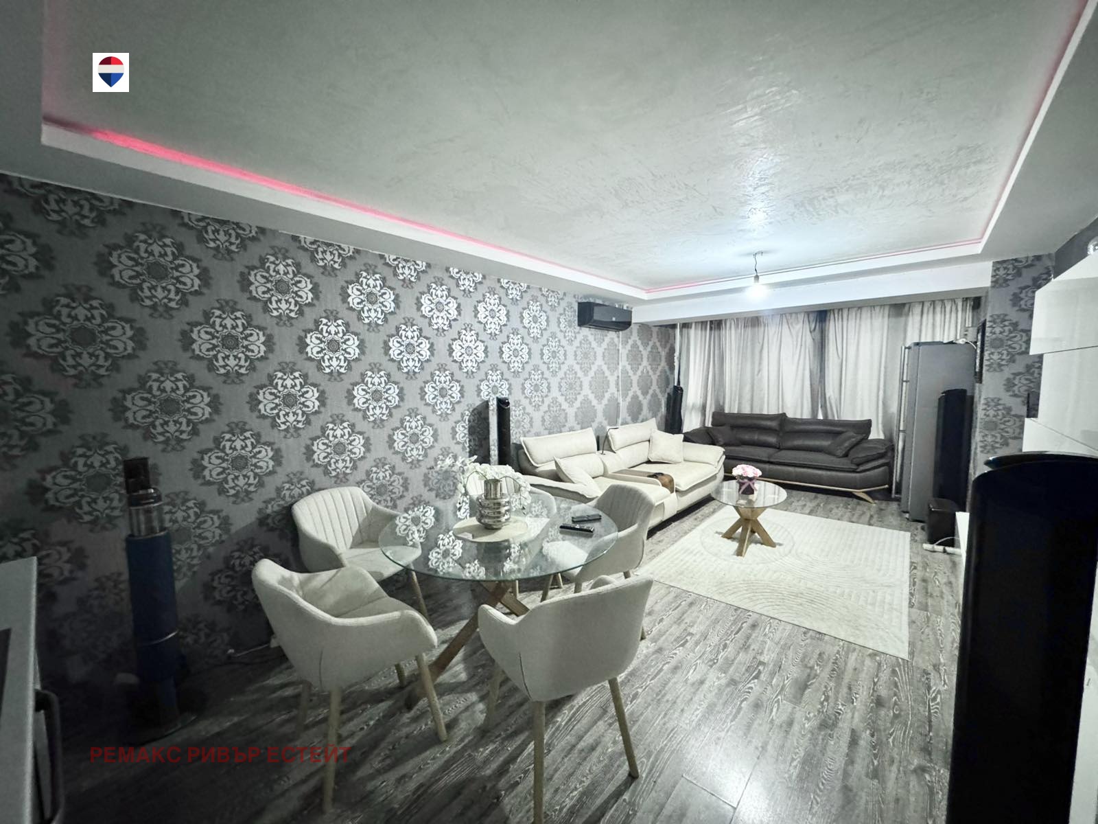 Продава 4-СТАЕН, гр. Русе, Център, снимка 2 - Апартаменти - 56718029
