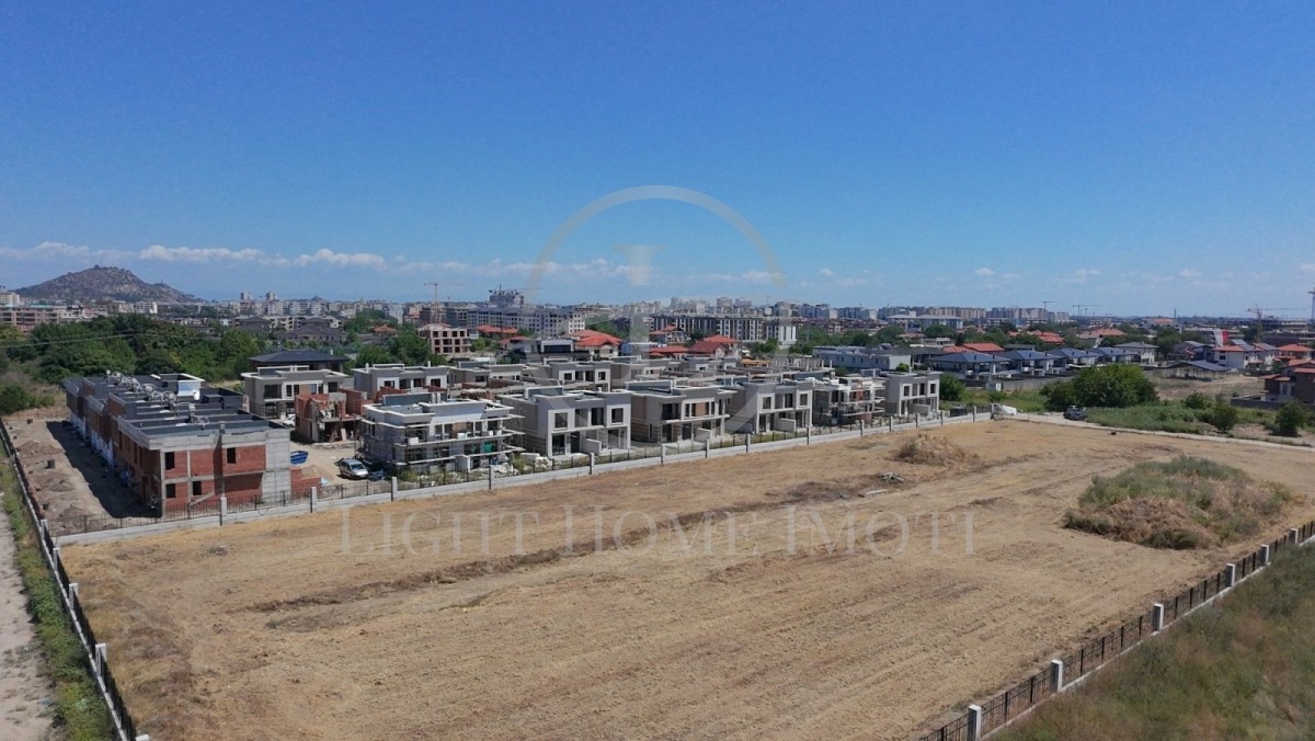 Продава КЪЩА, гр. Пловдив, Остромила, снимка 5 - Къщи - 52040639
