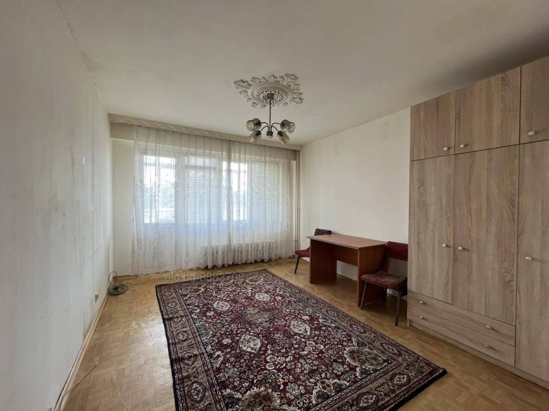 Продава  2-стаен, град Шумен, Тракия •  132 000 лв. • ID 49895822 — holmes.bg - [1] 