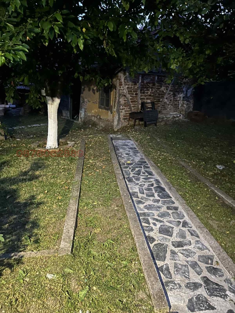 Продава КЪЩА, с. Расник, област Перник, снимка 15 - Къщи - 53285777