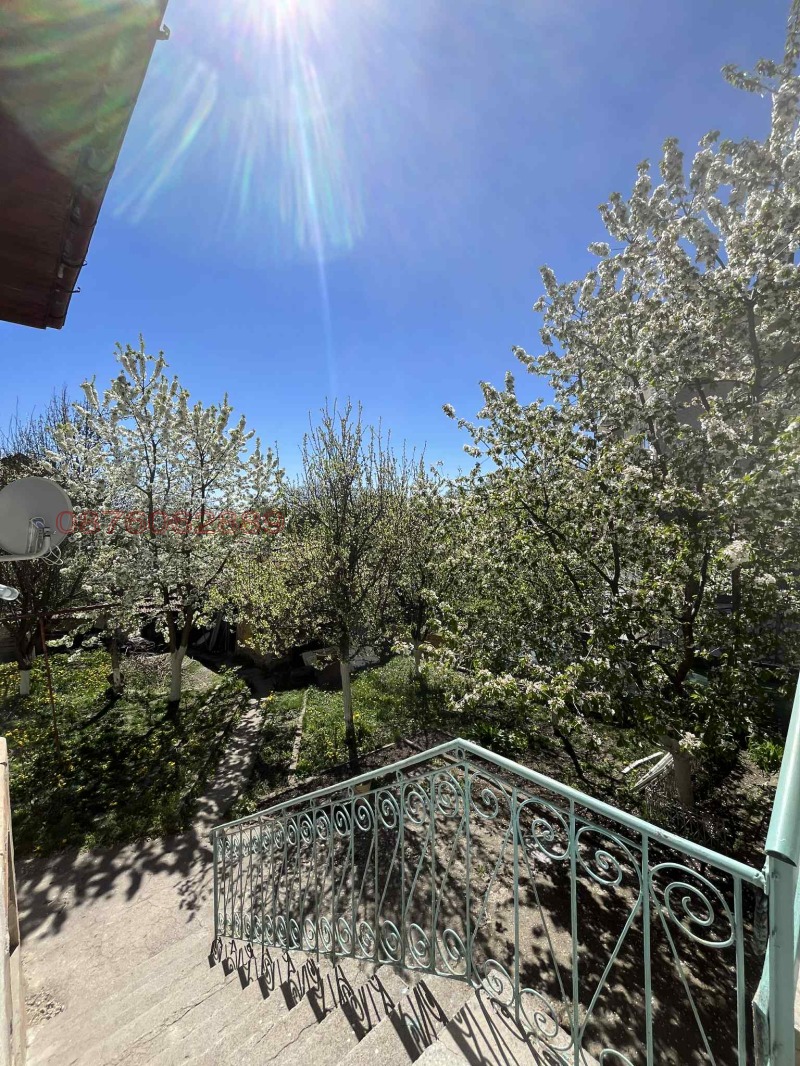 Продава КЪЩА, с. Расник, област Перник, снимка 11 - Къщи - 53285777