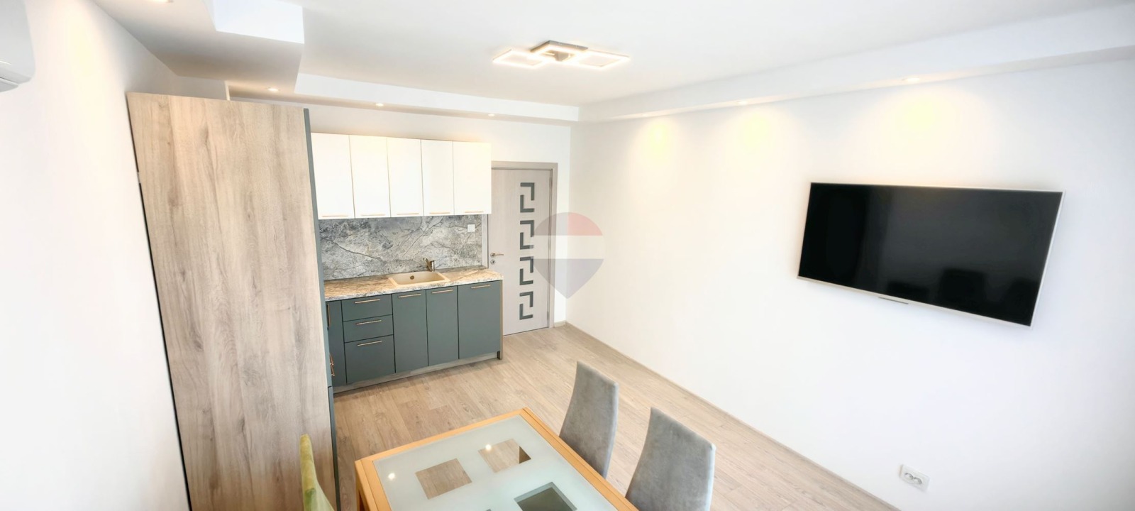 Продава 3-СТАЕН, гр. Варна, Левски 1, снимка 3 - Апартаменти - 54869779