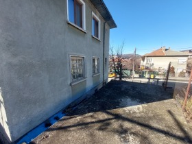 Huis verdieping Trjavna, regio Gabrovo 6