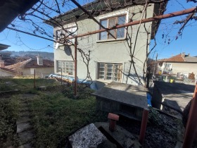 Huis verdieping Trjavna, regio Gabrovo 5