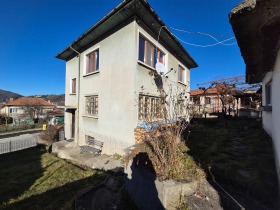 House Floor Tryavna, region Gabrovo 2