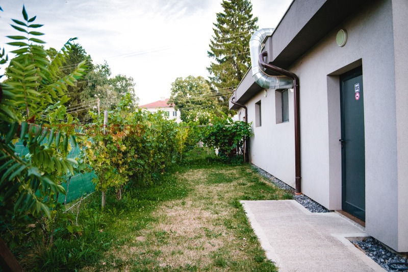 Продава ЗАВЕДЕНИЕ, с. Жиленци, област Кюстендил, снимка 12 - Заведения - 52852159