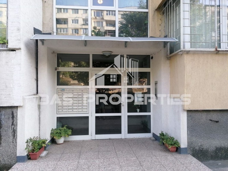 Продава  2-стаен град София , Света Троица , 66 кв.м | 52319826 - изображение [14]