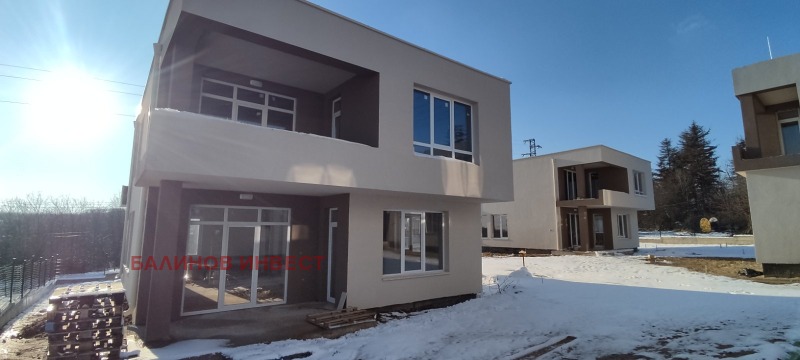 Продава КЪЩА, гр. Варна, м-т Боровец - юг, снимка 3 - Къщи - 49229281