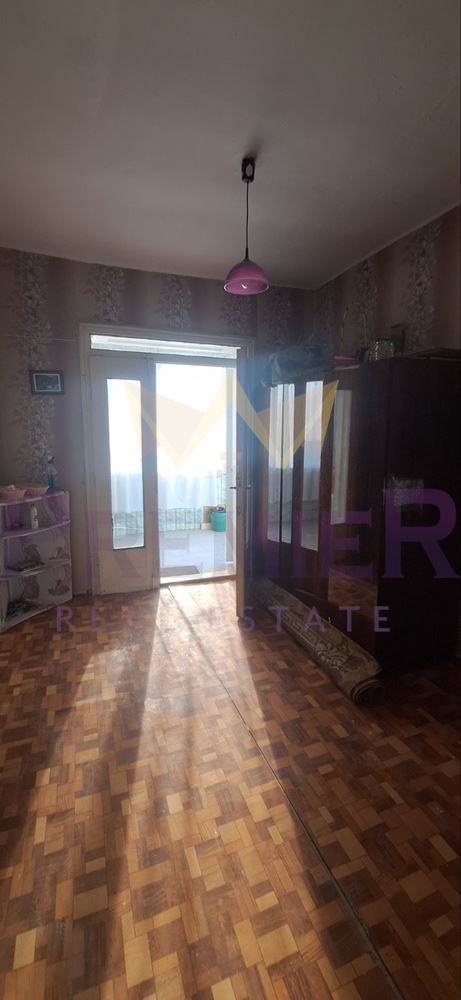 Продава КЪЩА, гр. Девня, област Варна, снимка 6 - Къщи - 52953014