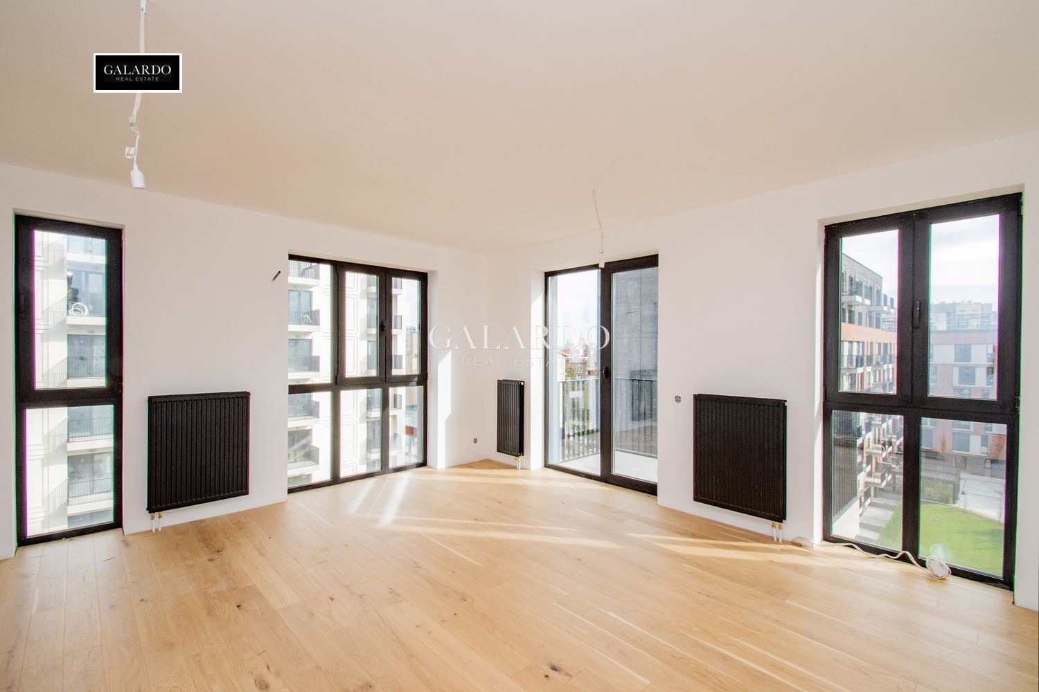 Продава 3-СТАЕН, гр. София, Лагера, снимка 2 - Апартаменти - 56259176
