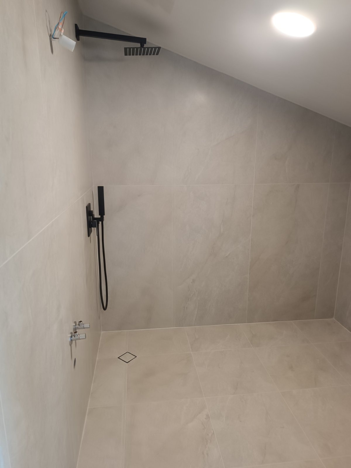 Продава КЪЩА, гр. Варна, м-т Ален мак, снимка 17 - Къщи - 55124266