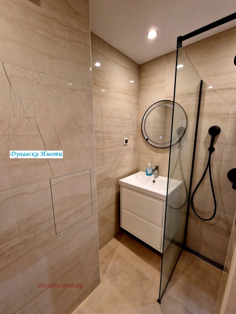 In vendita  2 camere da letto Ruse , Tsentar , 93 mq | 86980539