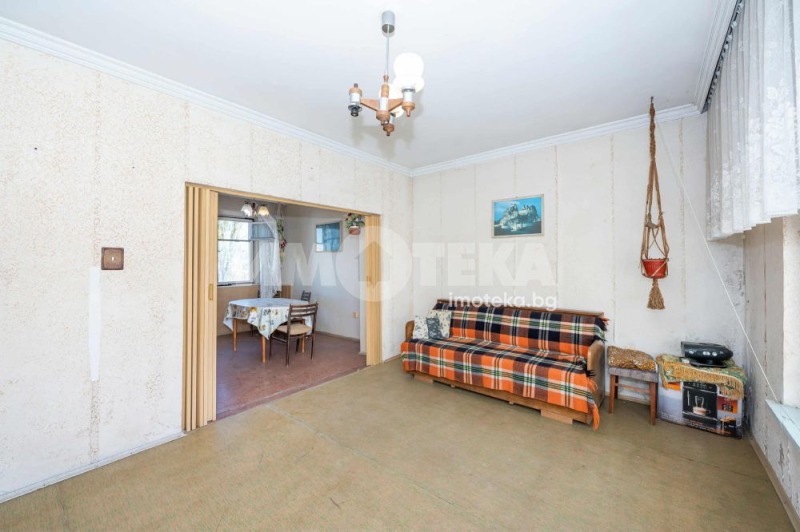 Продава 3-СТАЕН, гр. Пловдив, Южен, снимка 3 - Апартаменти - 52392903