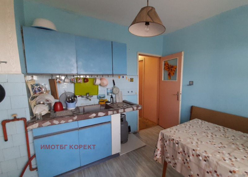 Продава 3-СТАЕН, гр. София, Сухата река, снимка 2 - Апартаменти - 53139057