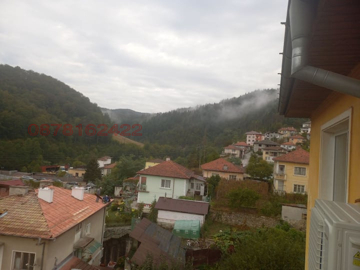 Продава ЕТАЖ ОТ КЪЩА, гр. Рудозем, област Смолян, снимка 12 - Етаж от къща - 52784501