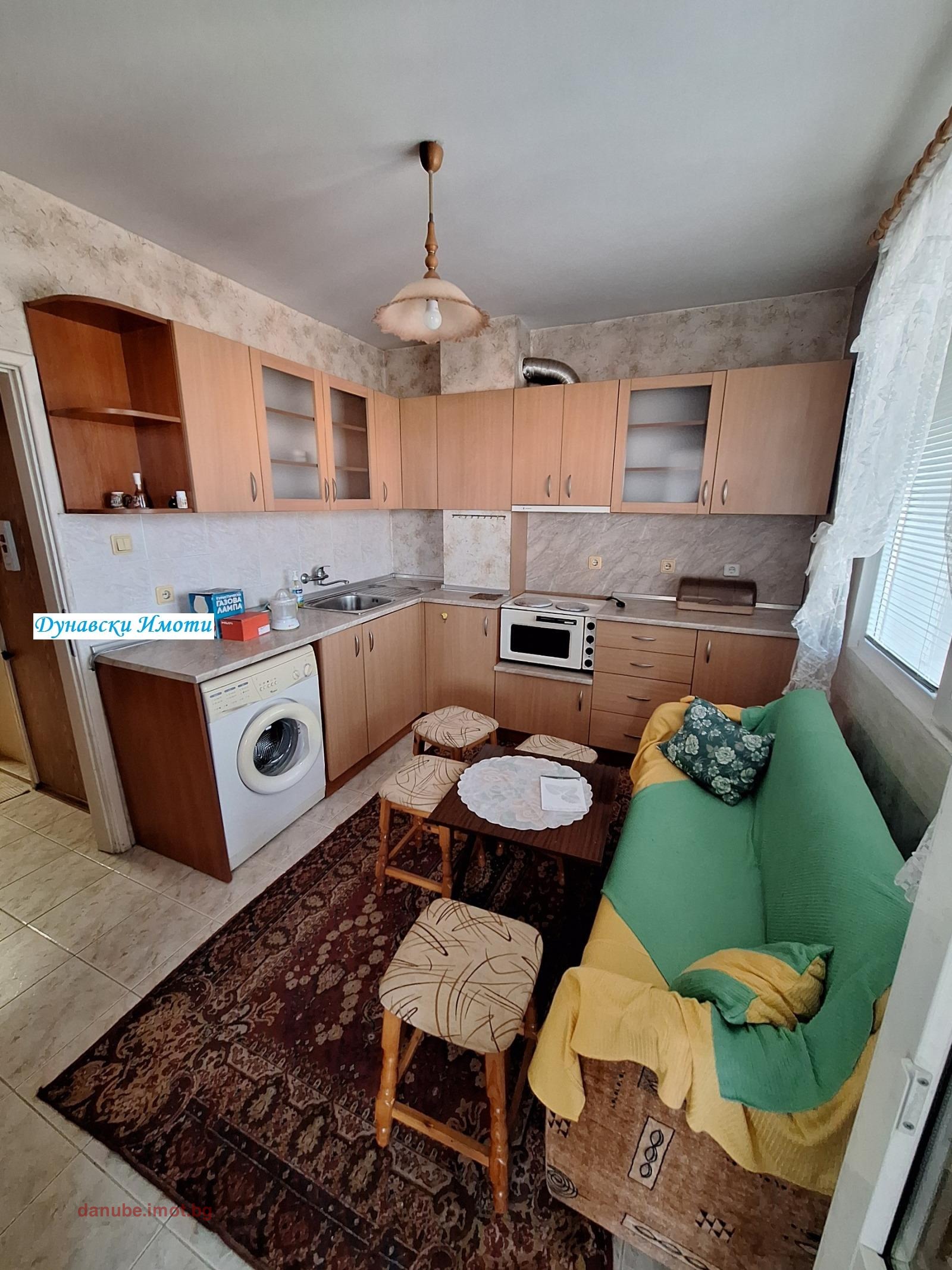 Продава 3-СТАЕН, гр. Русе, Родина 3