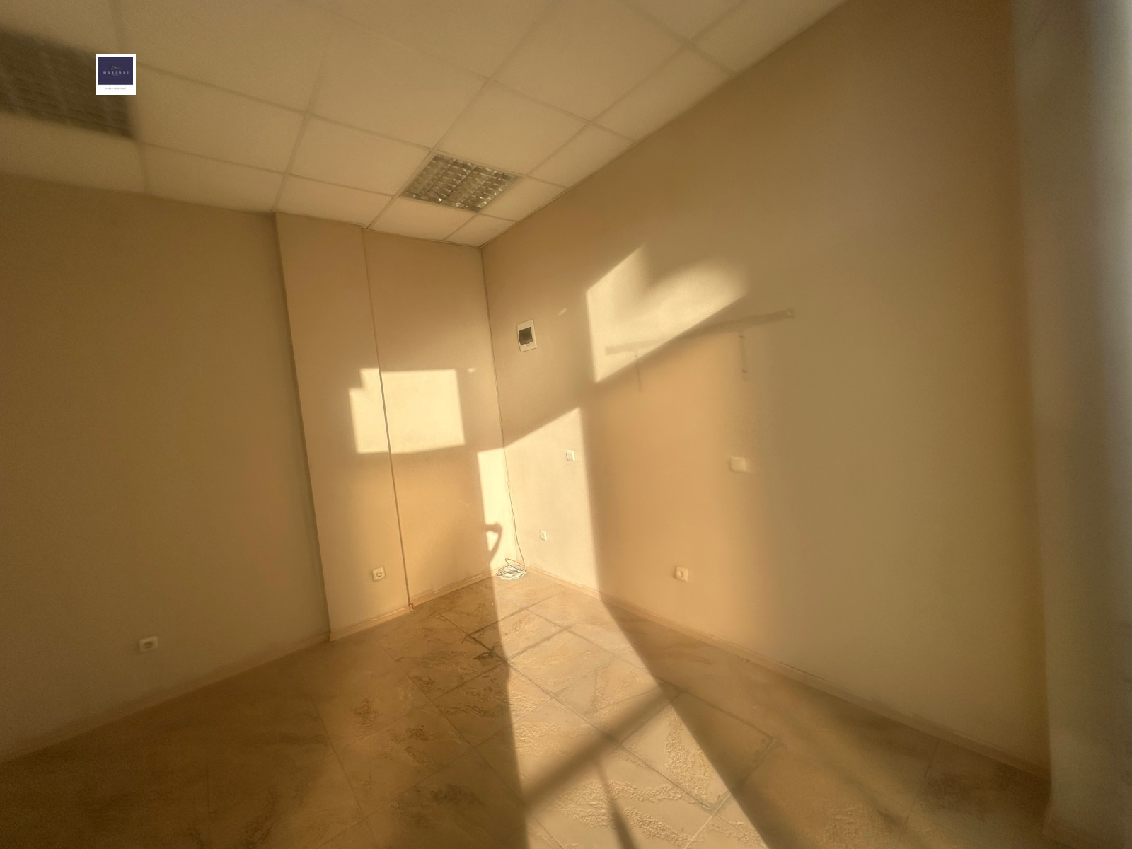 Продава МАГАЗИН, гр. София, Левски Г, снимка 2 - Магазини - 51809439
