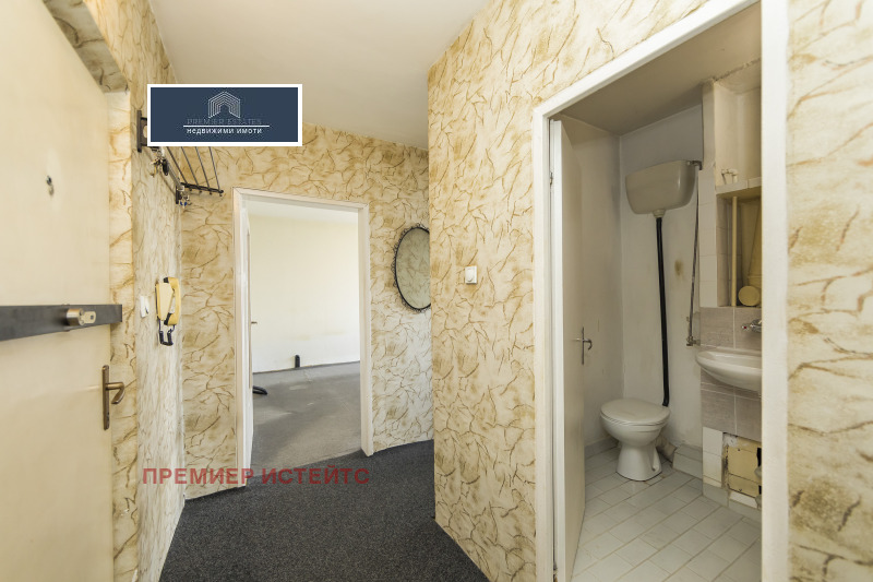 Продава 1-СТАЕН, гр. София, Връбница 1, снимка 2 - Апартаменти - 52636060