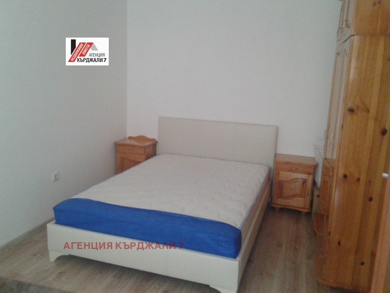 À venda  1 quarto Kardjali , Vazrojdenci , 80 m² | 74311114 - imagem [4]