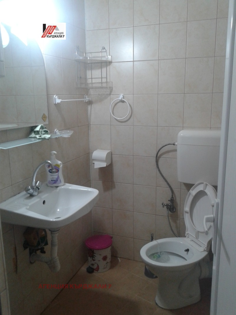 À venda  1 quarto Kardjali , Vazrojdenci , 80 m² | 74311114 - imagem [8]