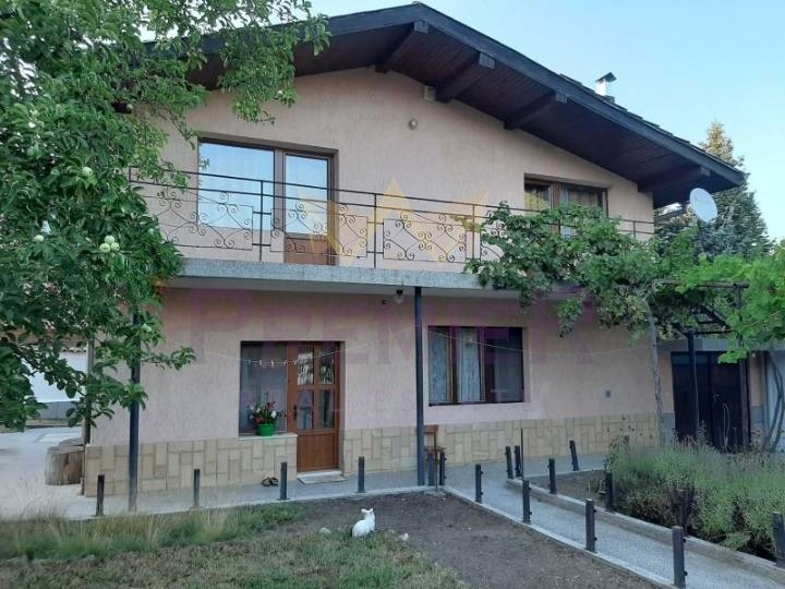 Te koop  Huis regio Varna , Dolishte , 200 m² | 48525562