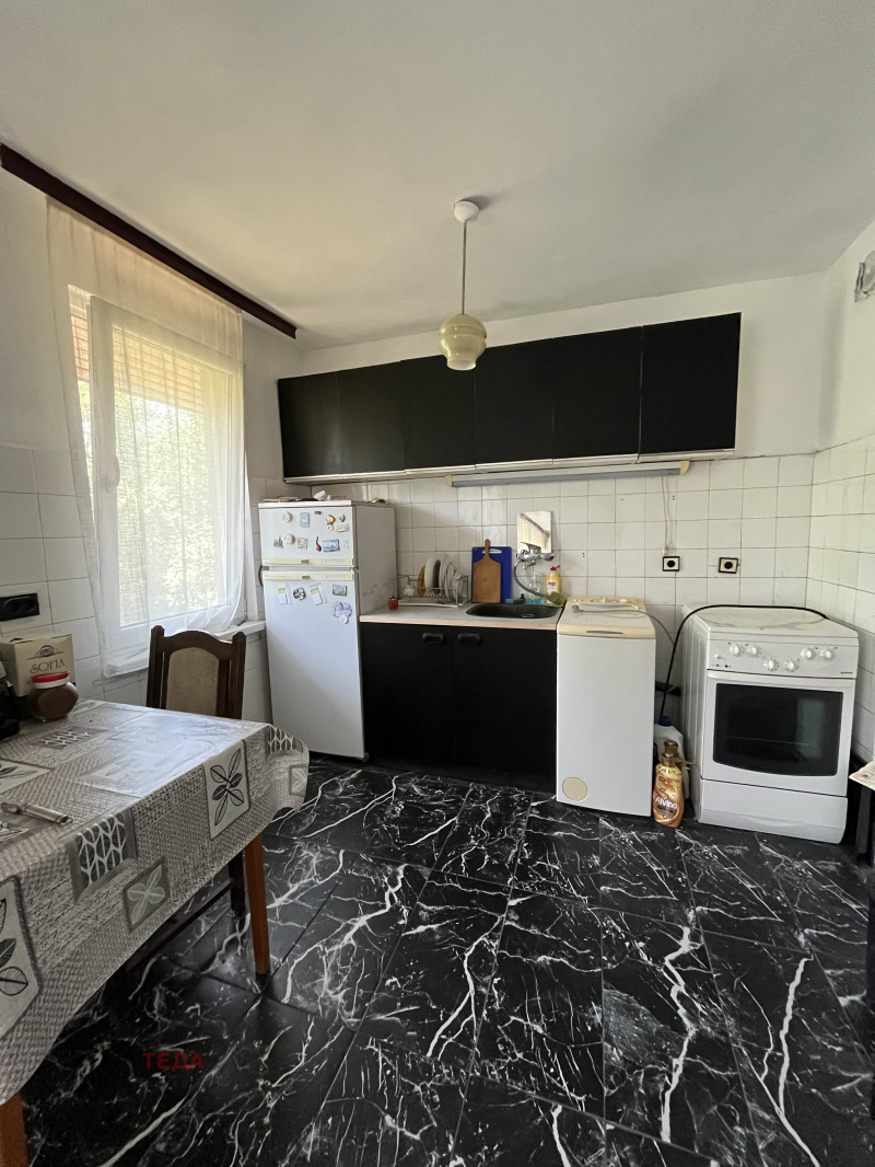 Продава  Къща област Враца , с. Костелево , 240 кв.м | 15169785 - изображение [3]