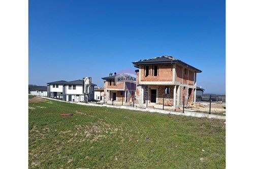 Продава КЪЩА, с. Кичево, област Варна, снимка 7 - Къщи - 53984162