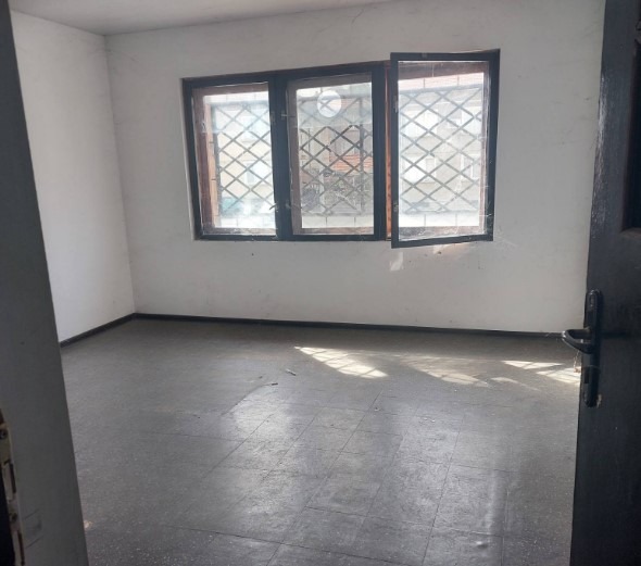 Продава  Магазин, област Ловеч, гр. Троян • 50 000 EUR • ID 64260571 — holmes.bg - [1] 