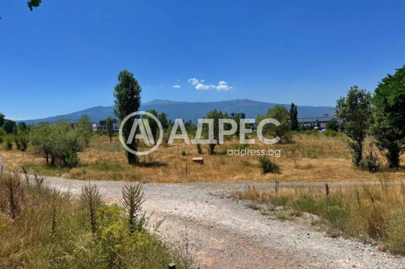 Te koop  Verhaallijn Sofia , Letishte Sofia , 13000 m² | 18075855 - afbeelding [2]