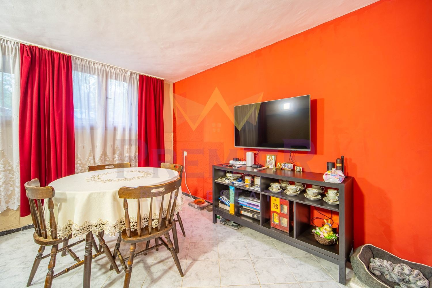 Продава ЕТАЖ ОТ КЪЩА, гр. Варна, Галата, снимка 2 - Етаж от къща - 51995677