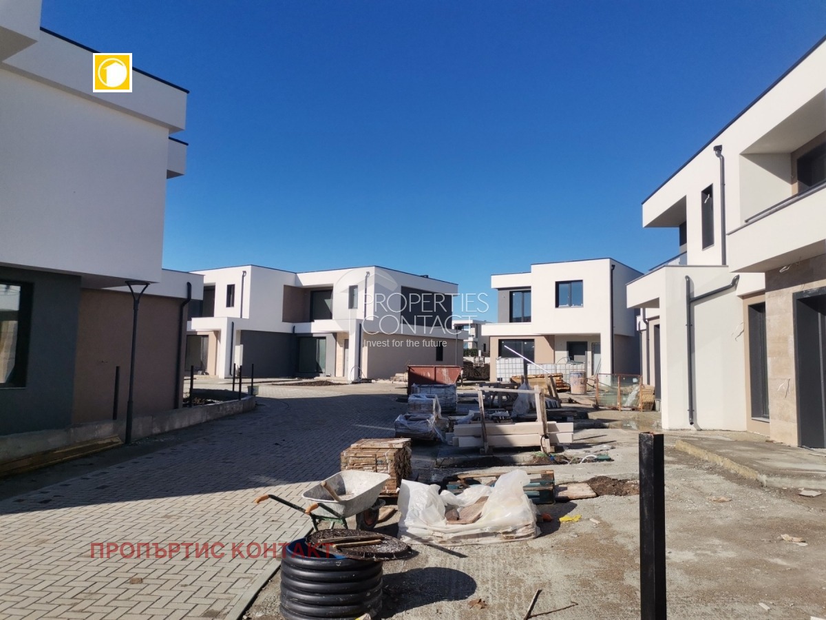 Продава КЪЩА, гр. Поморие, област Бургас, снимка 3 - Къщи - 53899476