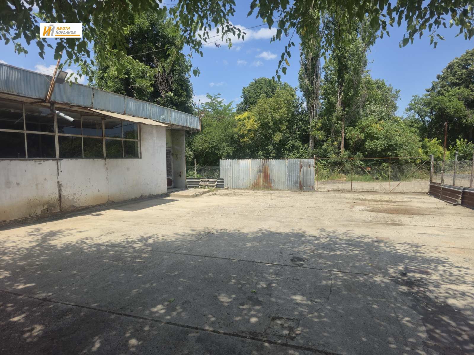 Продава СКЛАД, гр. Лясковец, област Велико Търново, снимка 2 - Складове - 54406500