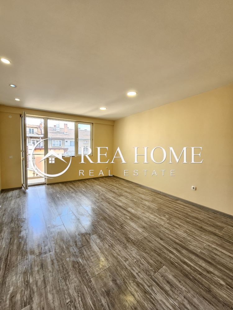 À venda  1 quarto Sofia , Centar , 82 m² | 33323524