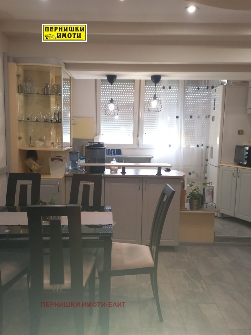 Myytävänä  1 makuuhuone Pernik , Proutšvane , 68 neliömetriä | 29202770 - kuva [3]