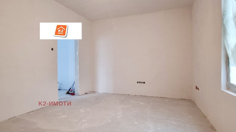 De vânzare  2 dormitoare Sofia , Svoboda , 60 mp | 81414501 - imagine [2]