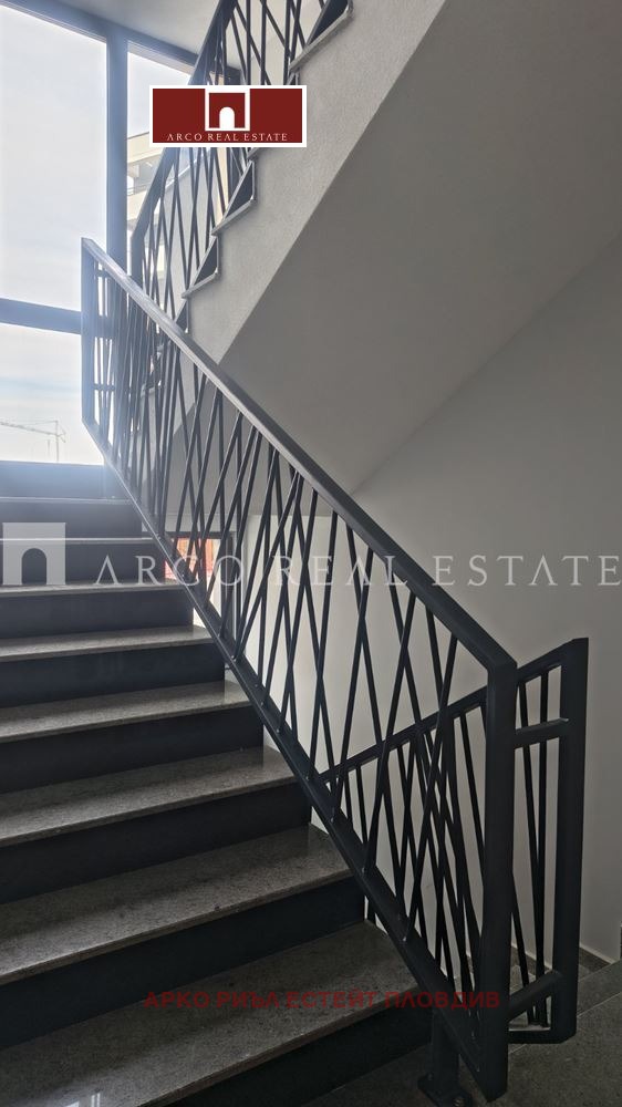 Na sprzedaż  2 sypialnie Plowdiw , Christo Smirnenski , 164 mkw | 63668229 - obraz [2]