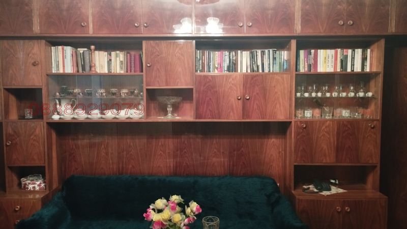 Продава 4-СТАЕН, гр. Велико Търново, Център, снимка 4 - Апартаменти - 52779903