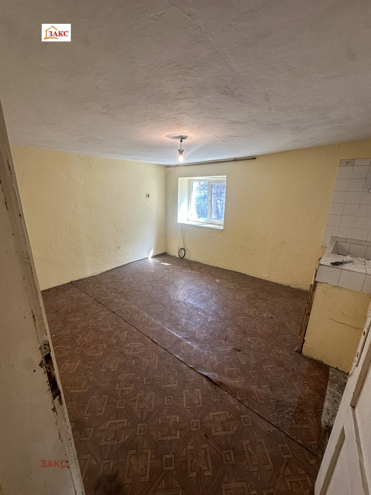 Продава КЪЩА, гр. Кърджали, Веселчане, снимка 2 - Къщи - 54143262