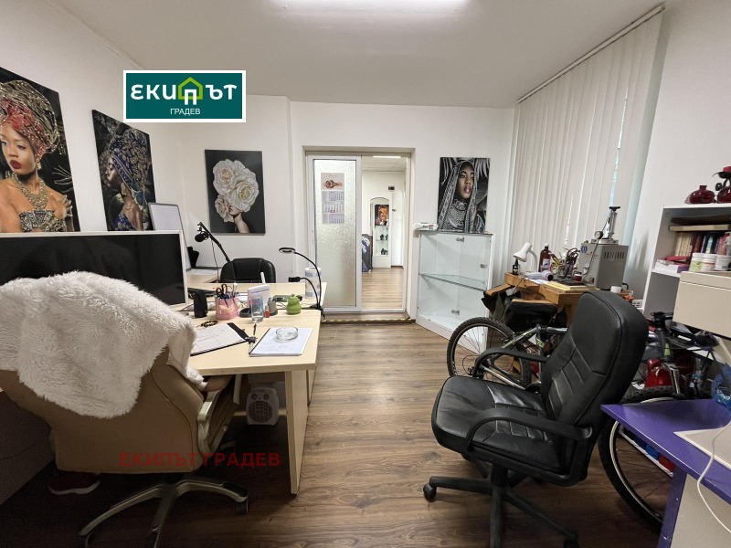 Продава 2-СТАЕН в град Варна, ВИНС-Червен площад - 52 кв.м / 144 200 € » 282 030.69 лв., ЕКИПЪТ ГРАДЕВ