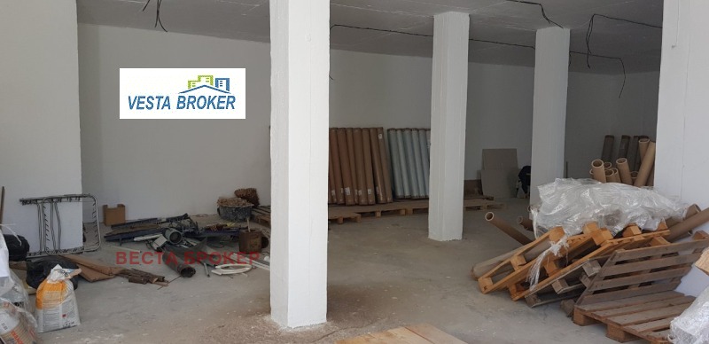 Продава СКЛАД в град Кърджали, Възрожденци - 160 кв.м / 65 000 € » 127 128.95 лв., ВЕСТА БРОКЕР