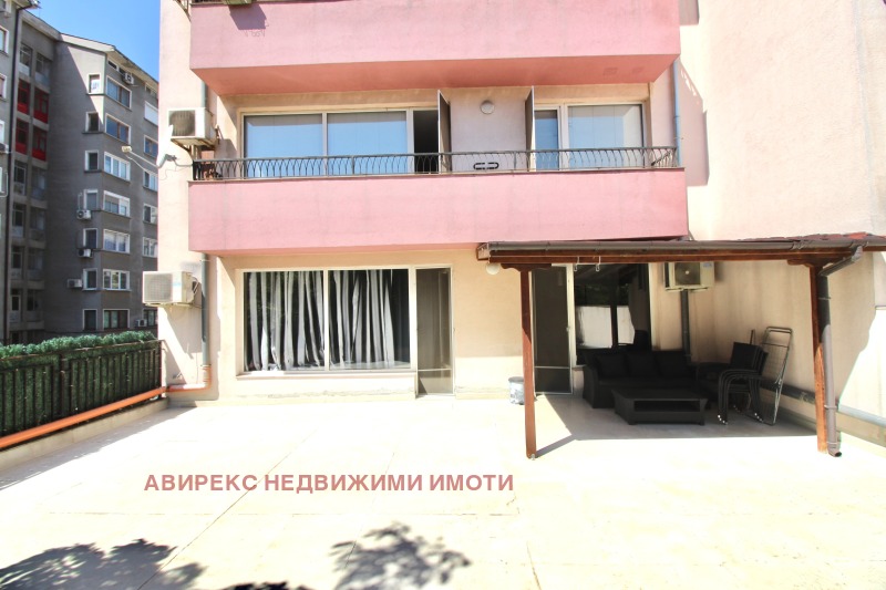 En venta  1 dormitorio Plovdiv , Yuzhen , 134 metros cuadrados | 62641676 - imagen [12]